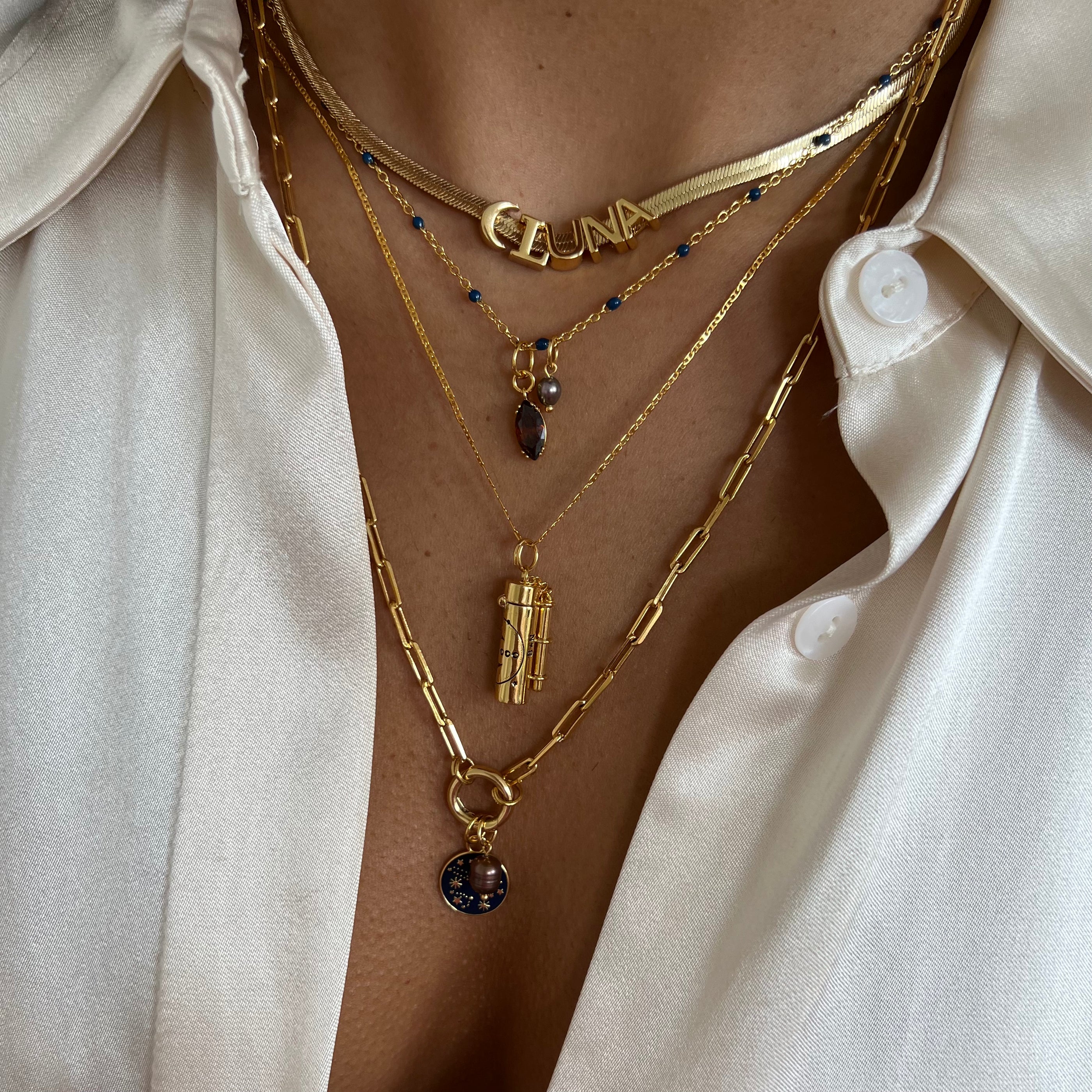 Flat Name Ketting Maan Flat Name Ketting Maan