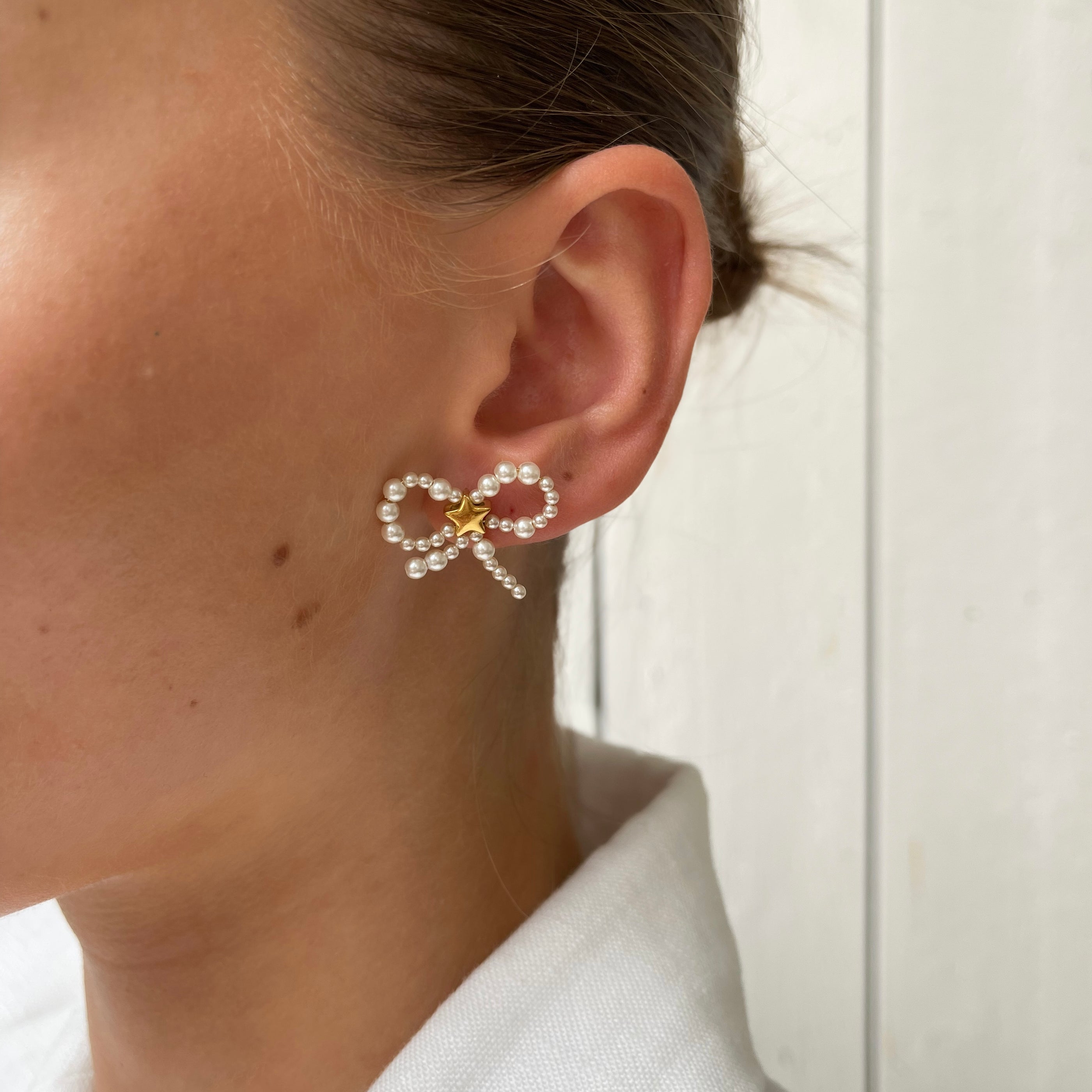 Earstud Pearl Bow Set Earstud Pearl Bow Set