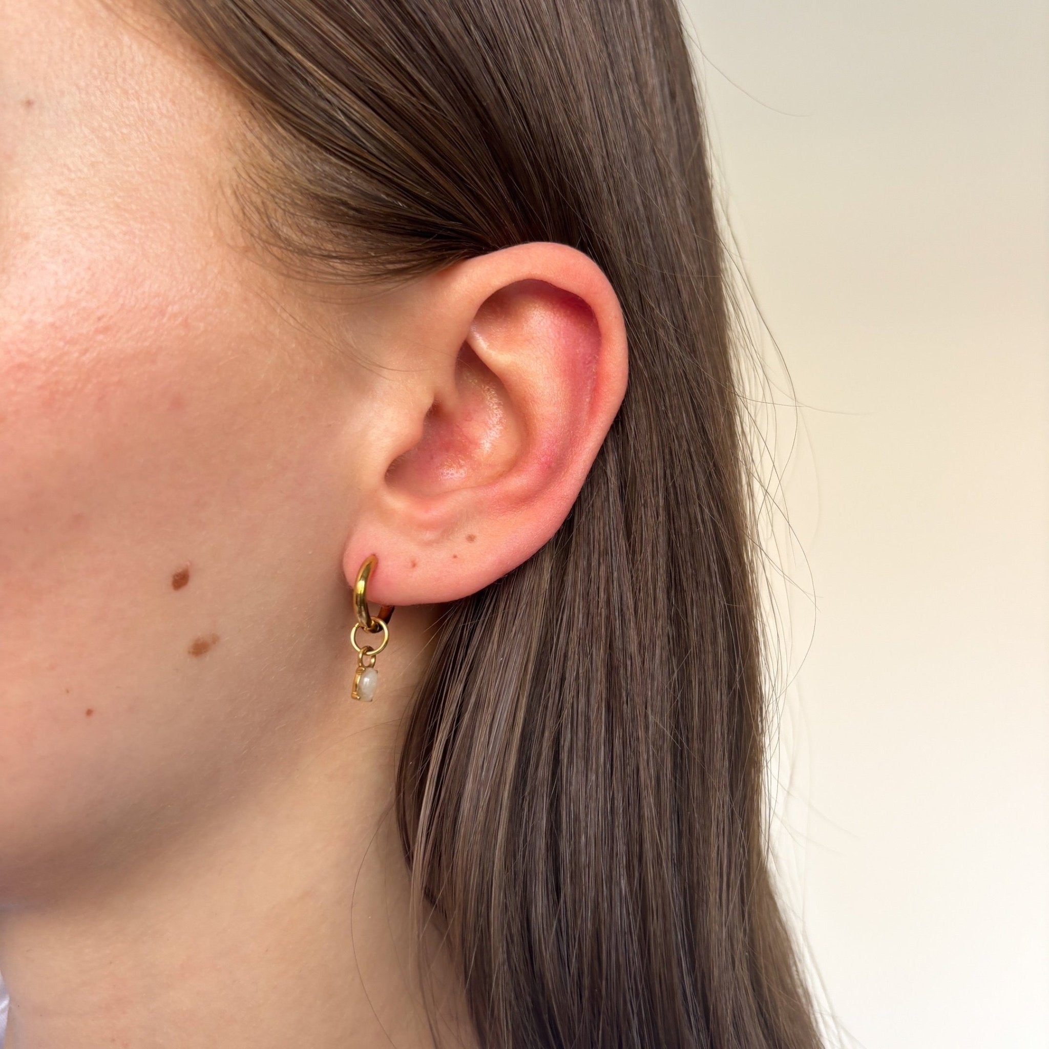 Hoop Moonstone Oval - ByNouck Jewelry Hoop Moonstone Oval - ByNouck Jewelry