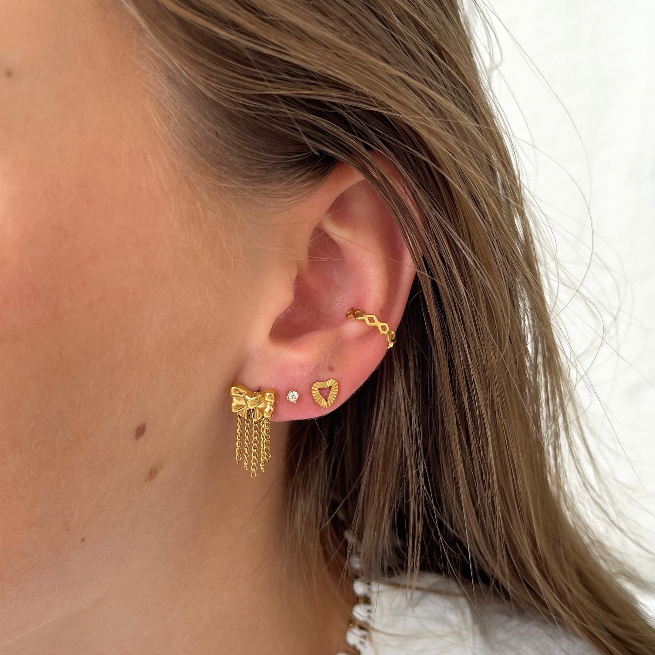 Bow Stud Set
