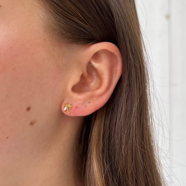Earstud White Opal Palm