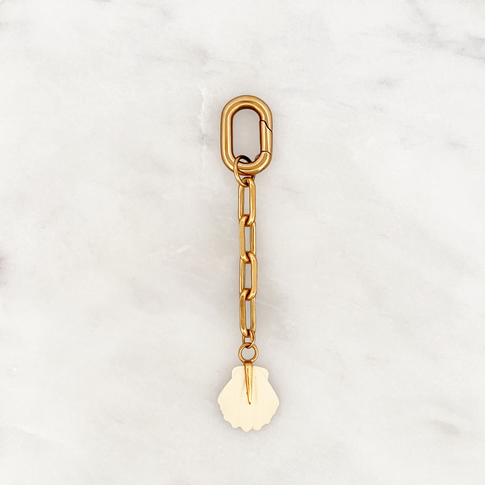 Bikini Charm Beige Shell Buxon Clasp