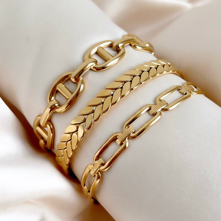 Big Oval Chain Bangle