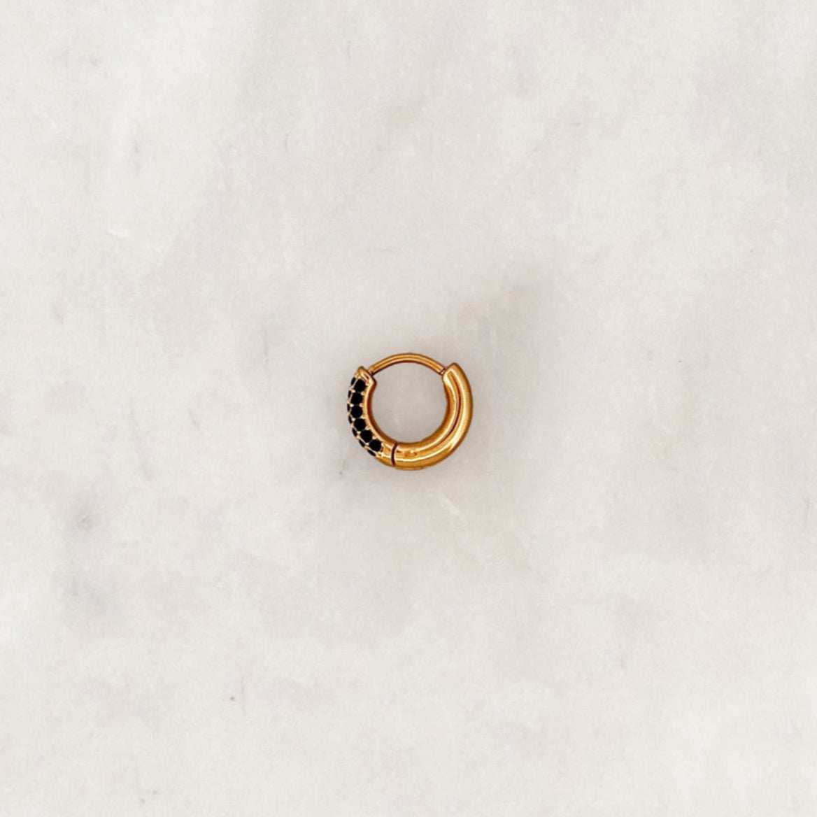 Base Tiny Onyx Hoop