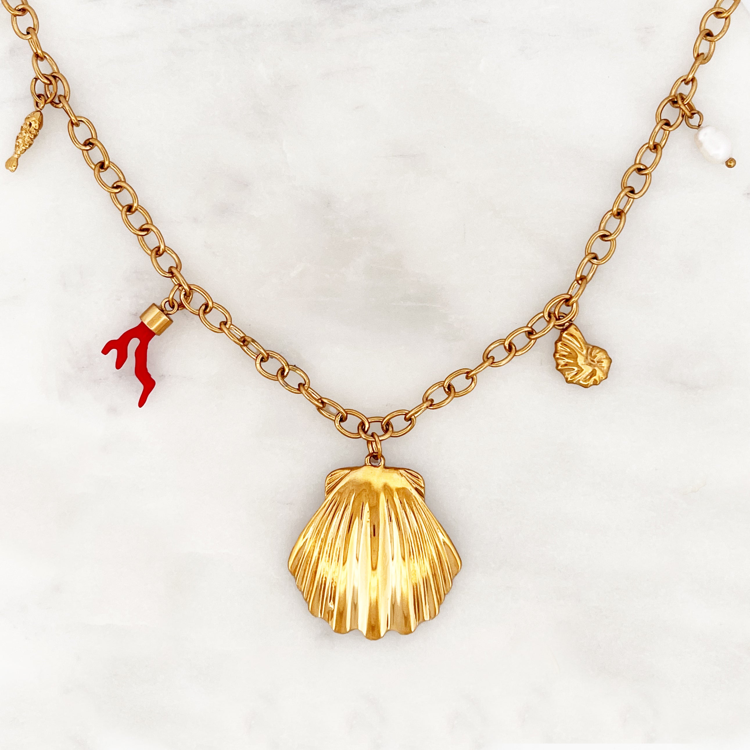 Charm Necklace Scallop