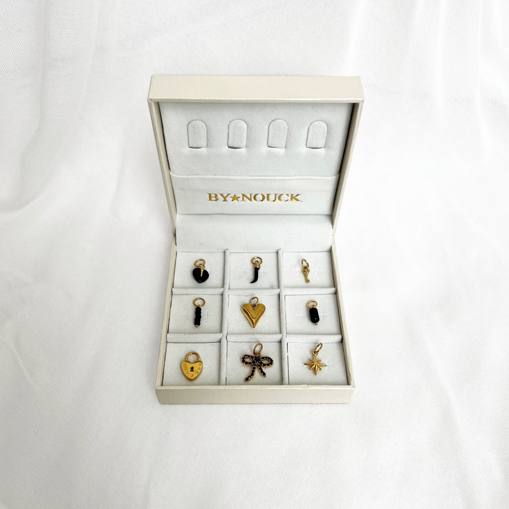 Charm box black