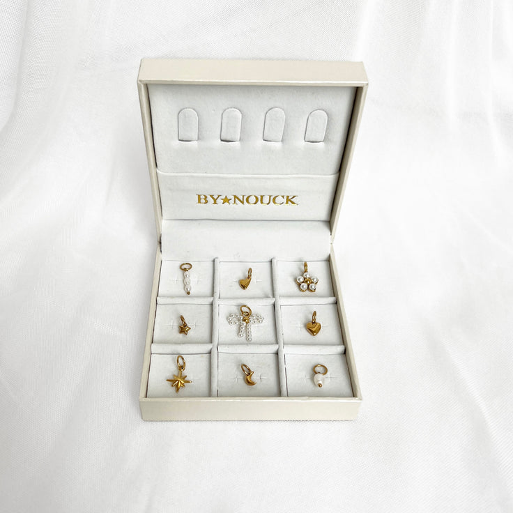 Charm box pearl
