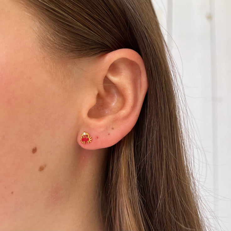 Earstud Red Crabby