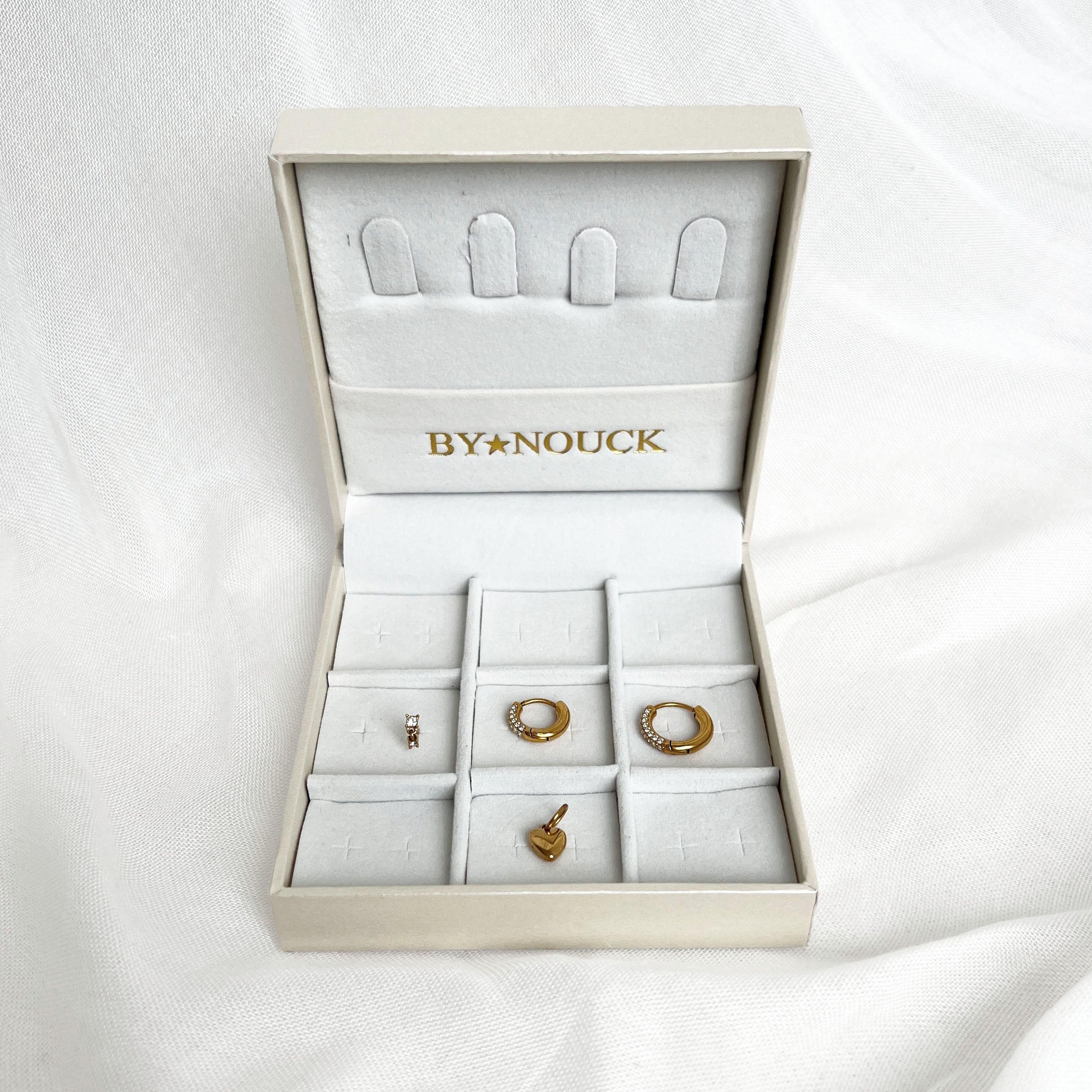 Earparty shiny hartjes