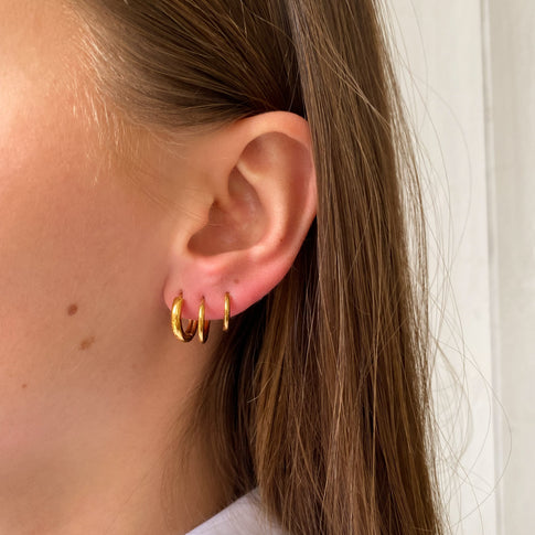 Earparty basis hoops