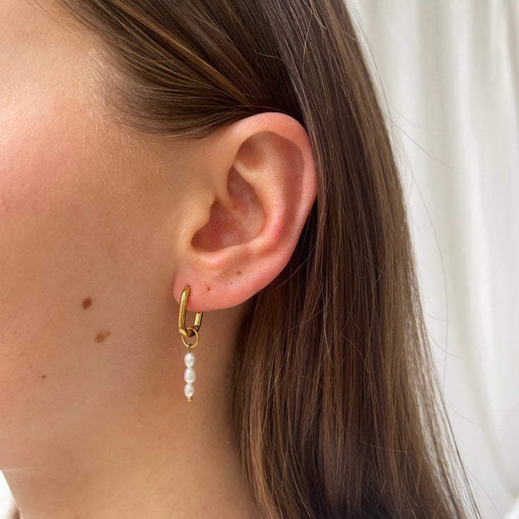 Buxon Hoop White Pearls - ByNouck Jewelry