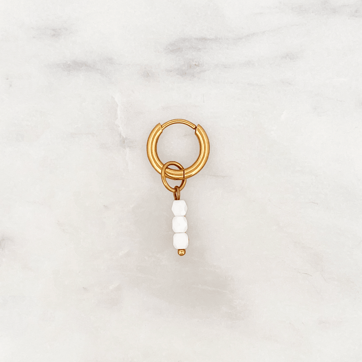 Classic Huggie Snow White Beads - ByNouck Jewelry