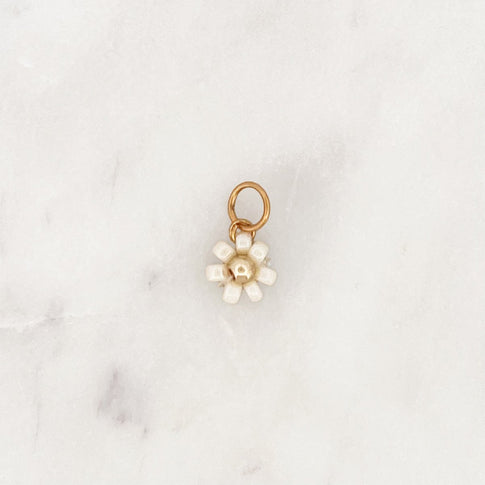 DYO Beige Beads Flower - ByNouck Jewelry