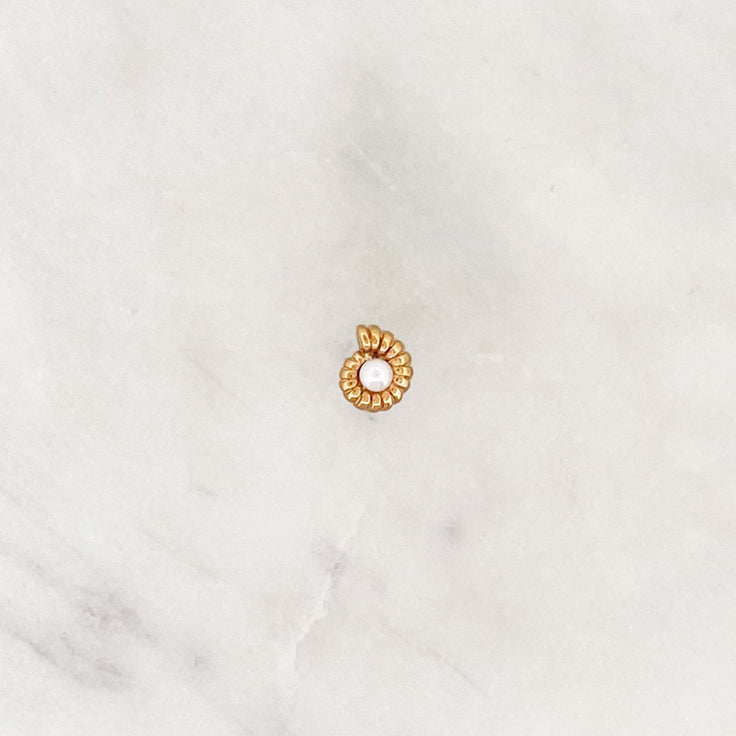 Earstud Pearl Moon Shell - ByNouck Jewelry