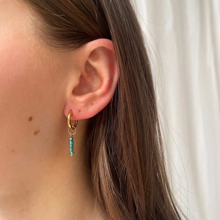Fine Hoop Glossy Green Beads - ByNouck Jewelry