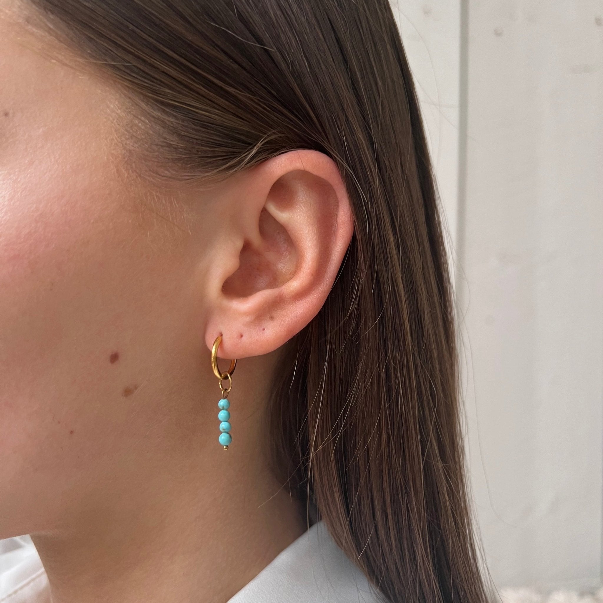 Fine Huggie Azure Beads - ByNouck Jewelry