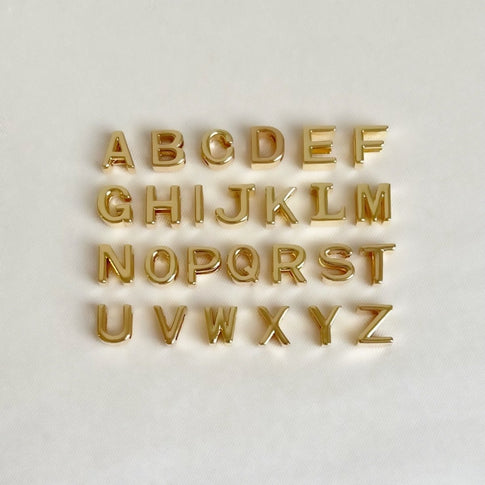 Flat Name Necklace Moon - ByNouck Jewelry