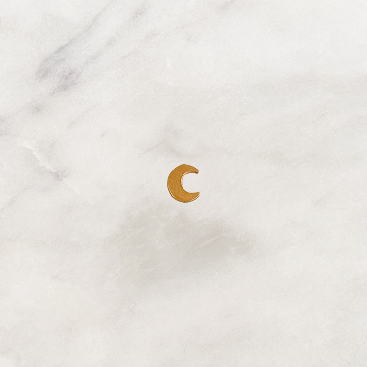 Earstud Moon